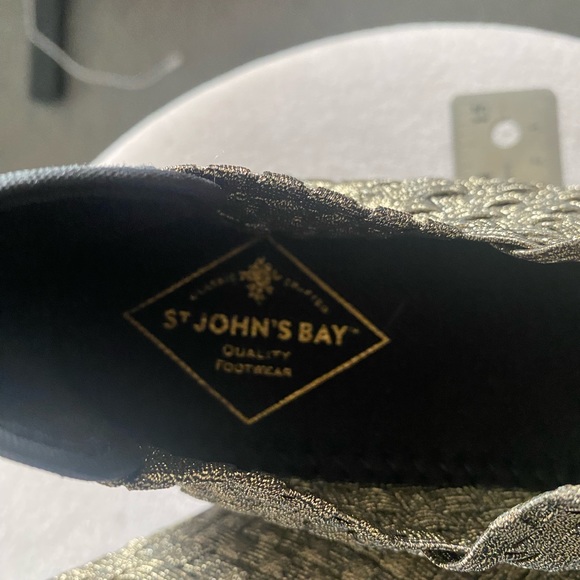 St.John Bay Platform Wedge - Size 8.5 Gold - Picture 4 of 7